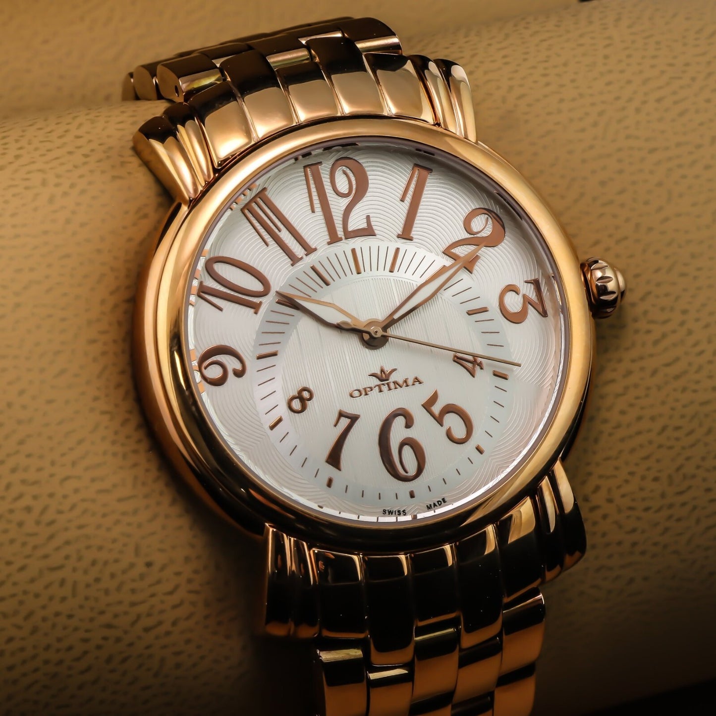 Optima • Reloj suizo • Acero inoxidable • 43 mm • Cuarzo • 3 ATM • OSM212