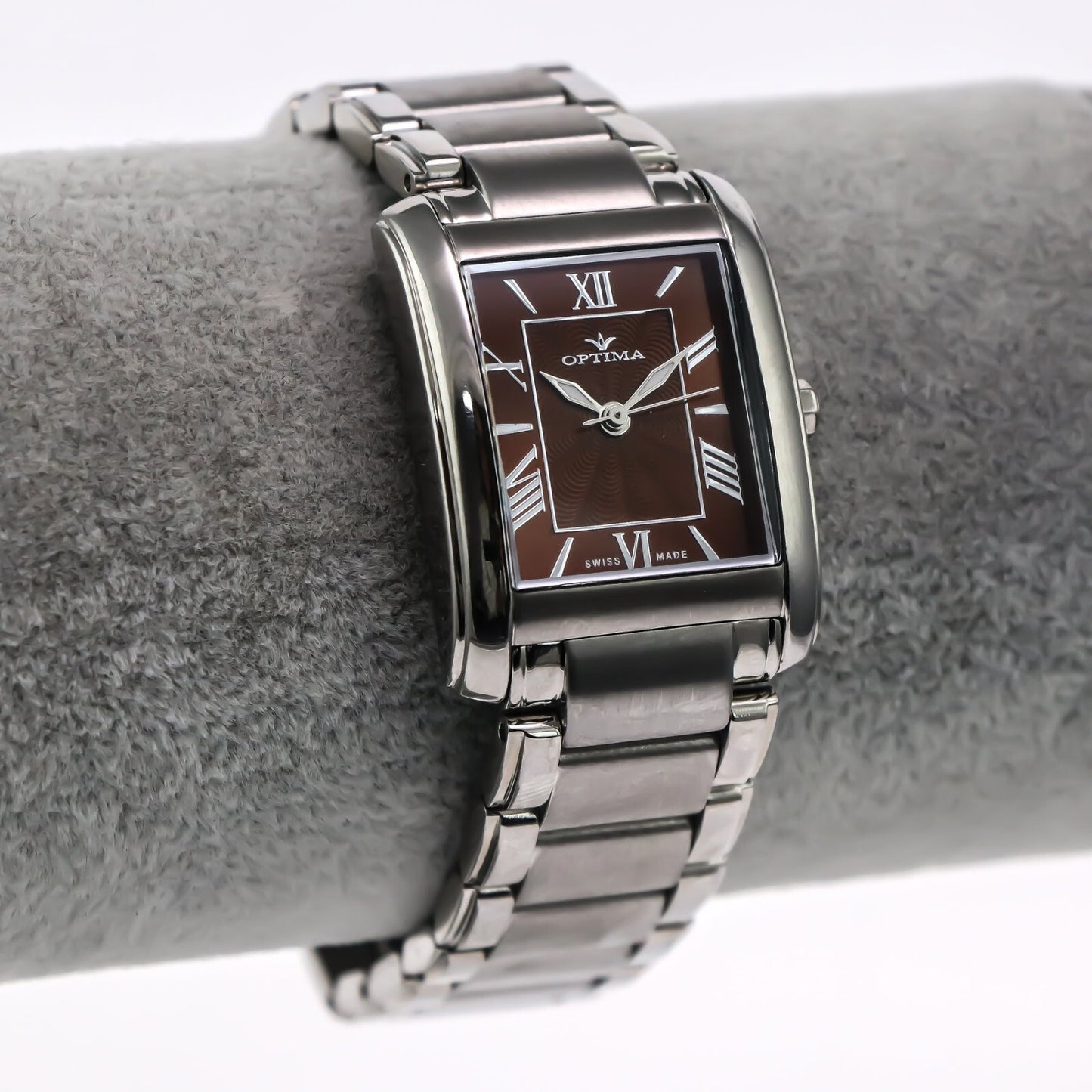 Optima • Swiss Watch • Stainless Steel • 20mm • Quartz • 3ATM • OSL140