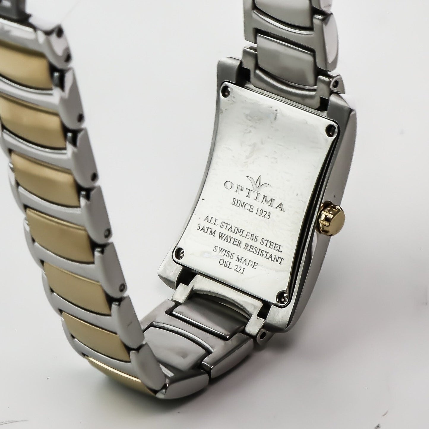 Optima • Swiss Watch • Stainless Steel • 24mmx38mm• Quartz • 5ATM • OSL221