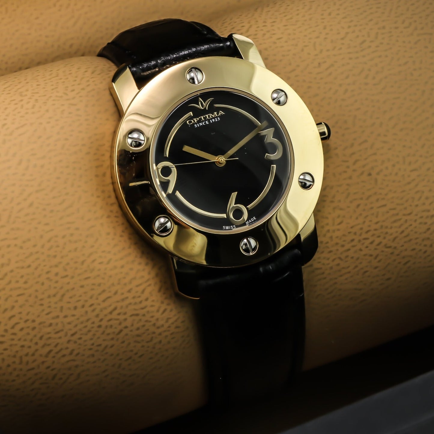 Optima • Reloj suizo • Acero inoxidable • 38 mm • Cuarzo • 10 ATM • OSL206