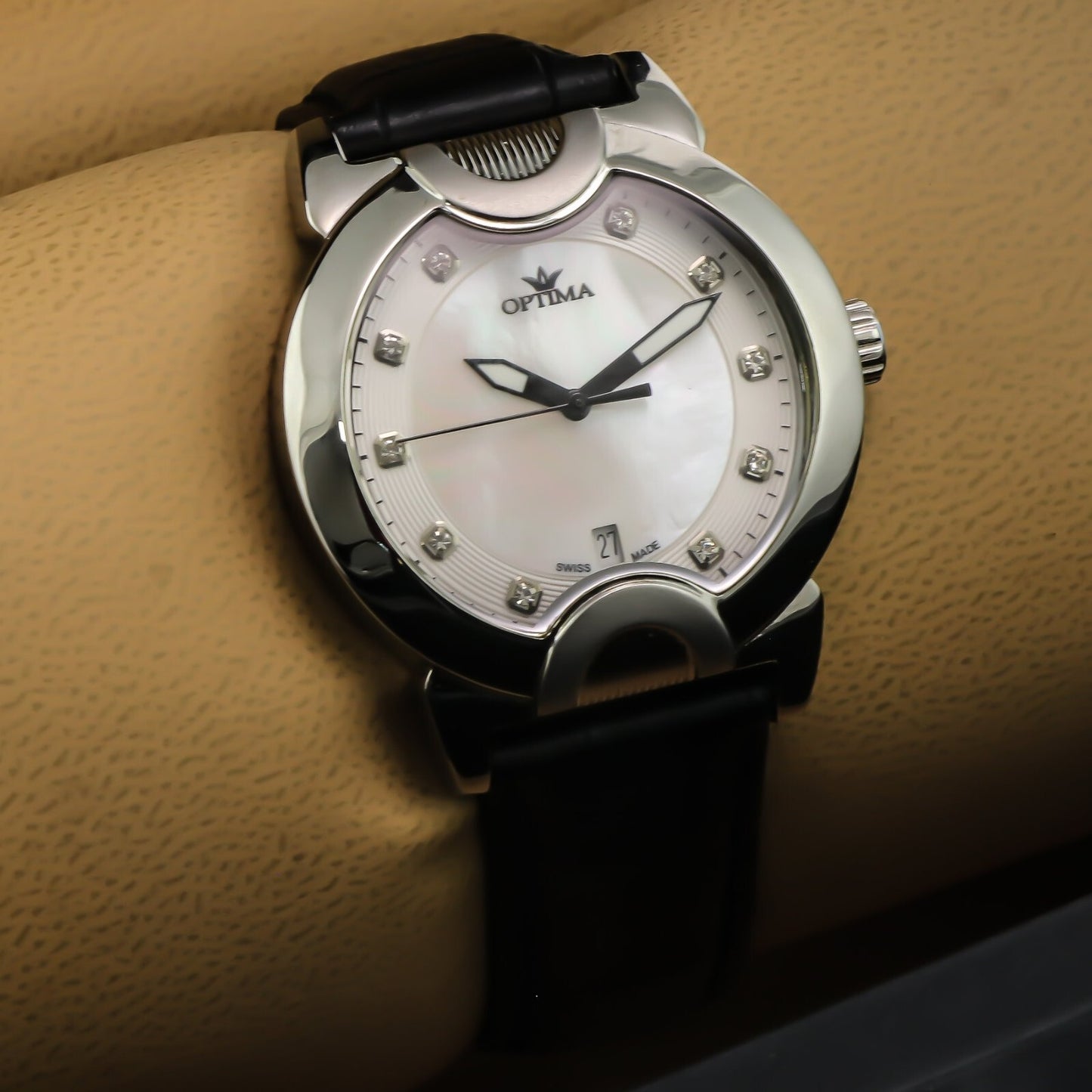 Optima • Swiss Watch • Stainless Steel • 40mm • Quartz • 3ATM •OSL233