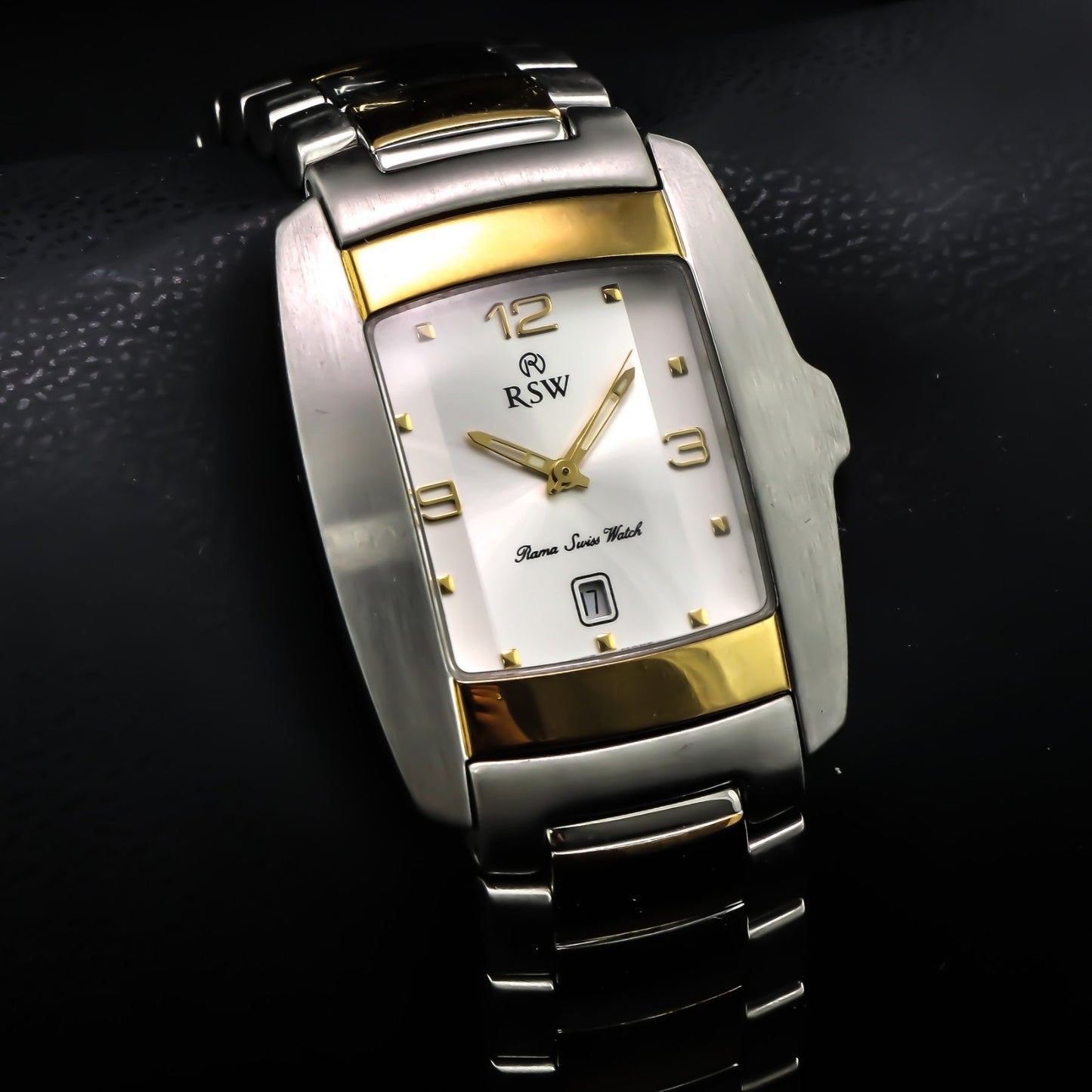 RSW • Reloj suizo • Acero inoxidable • Cuarzo • 32,80 x 38,35 mm • 3 ATM • RSW9200