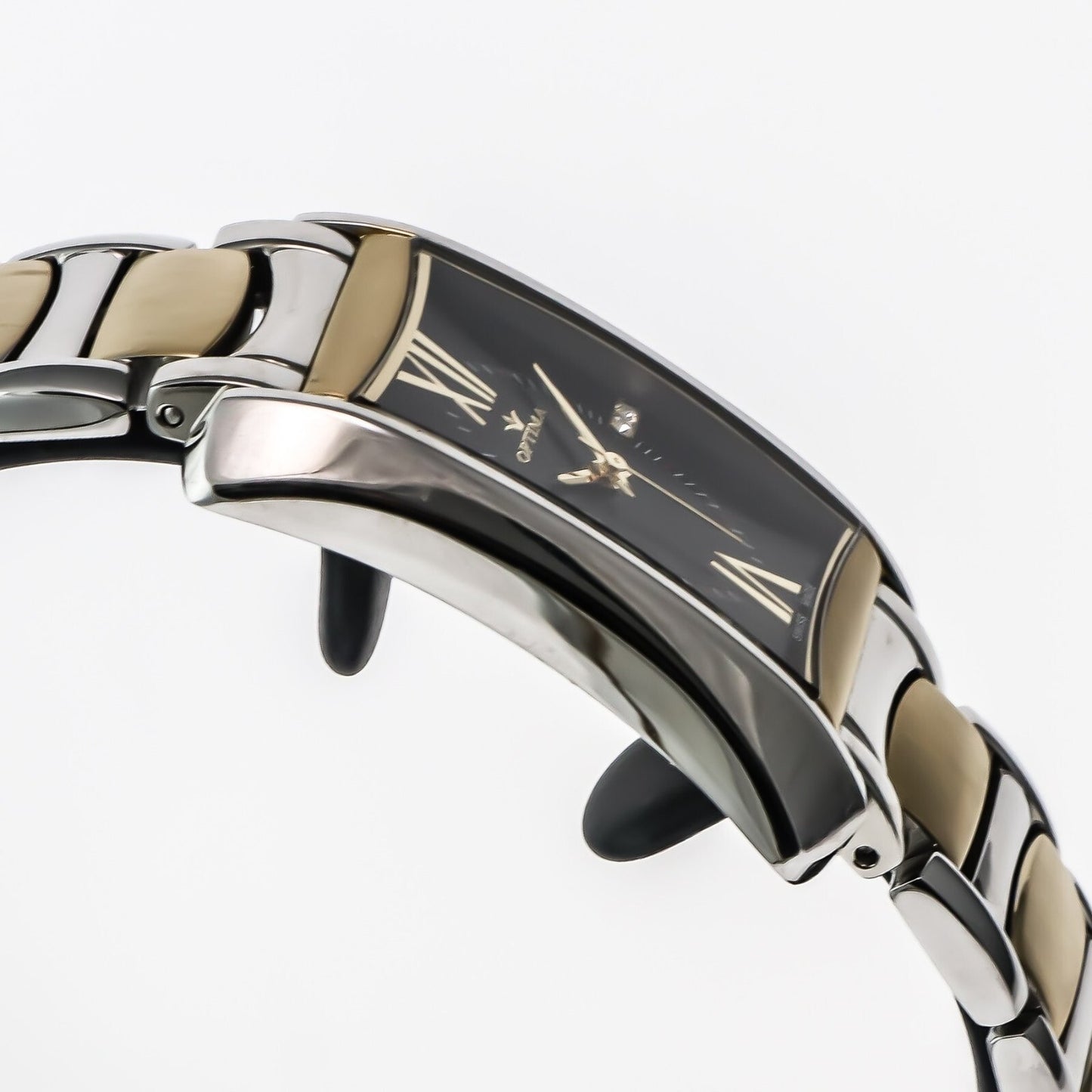 Optima • Swiss Watch • Stainless Steel • 24mmx38mm• Quartz • 5ATM • OSL221