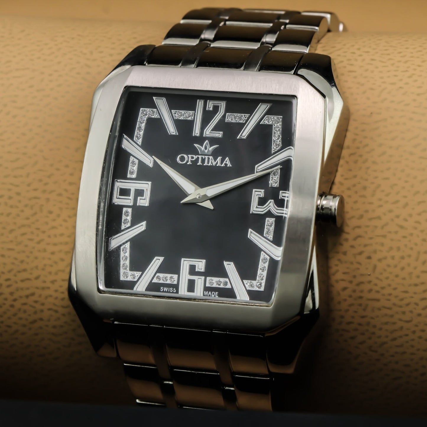 Optima • Reloj suizo • Acero inoxidable • 39 mm • Cuarzo • 3 ATM • OSM228