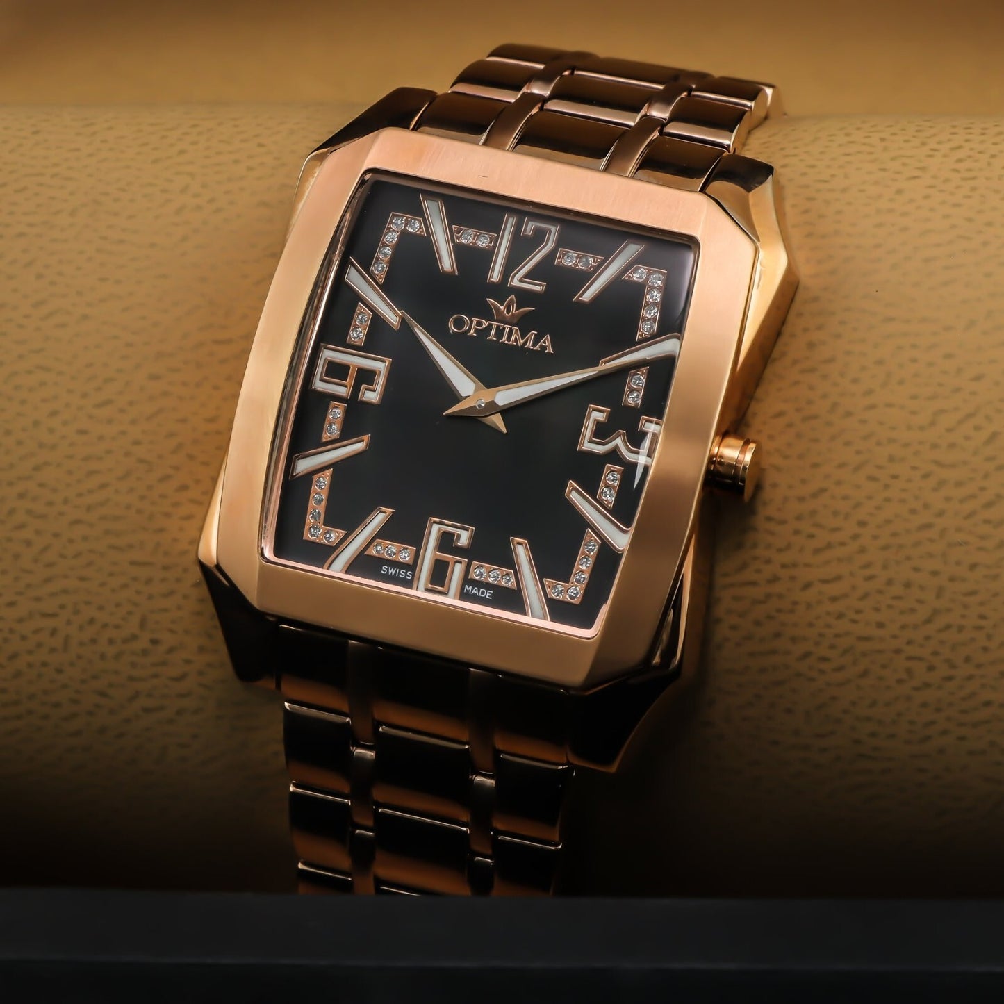 Optima • Reloj suizo • Acero inoxidable • 39 mm • Cuarzo • 3 ATM • OSM228