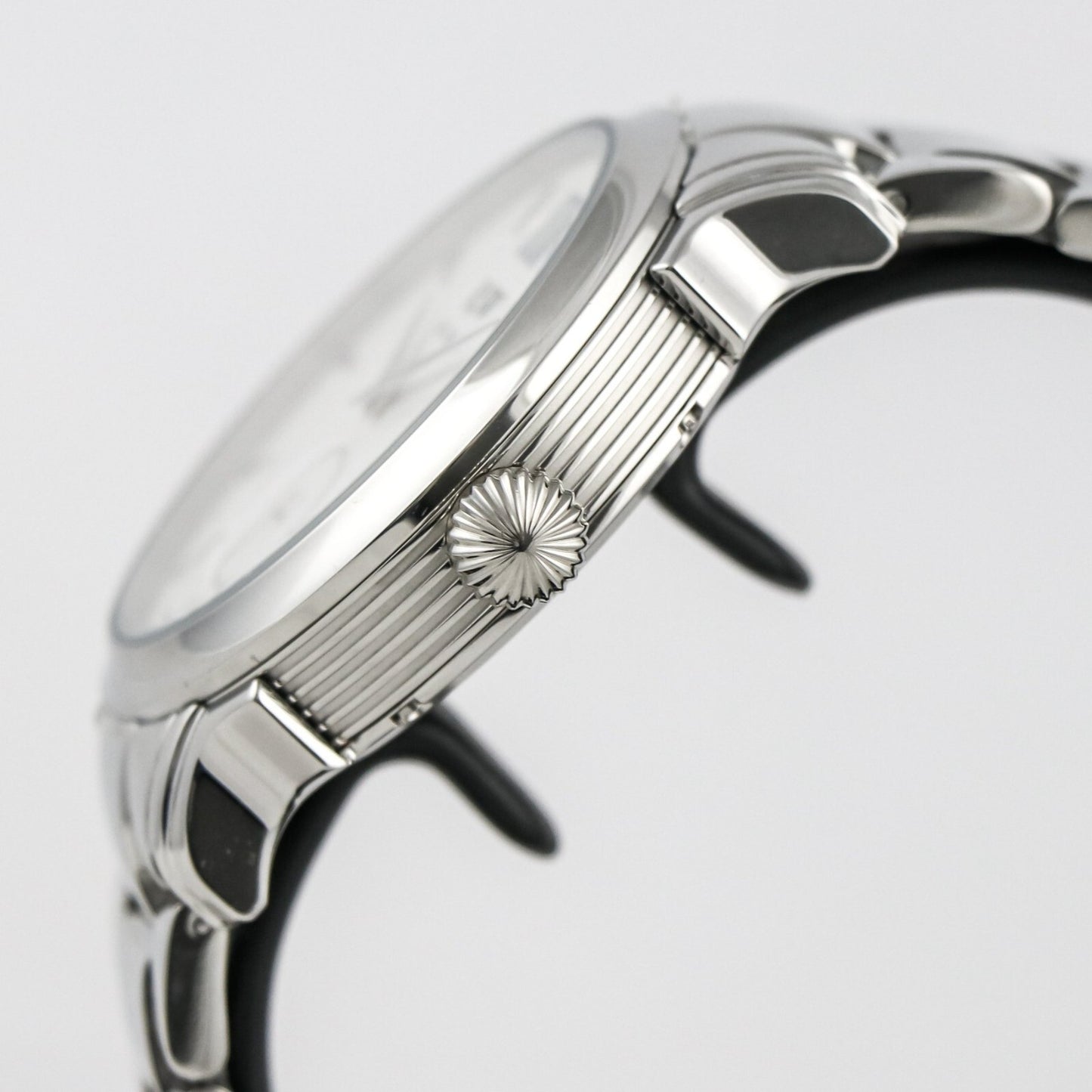 RSW •  Swiss Watch • Stainless Steel • Quartz 44mm • Big Date • 5ATM • RSWM107