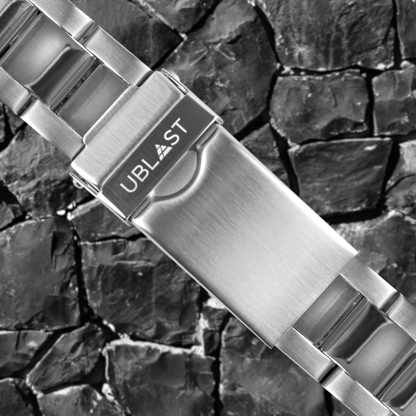 UBLAST • DIVER Watch • Stainless Steel • 40mm • Automatic Seiko NH35 • 20ATM
