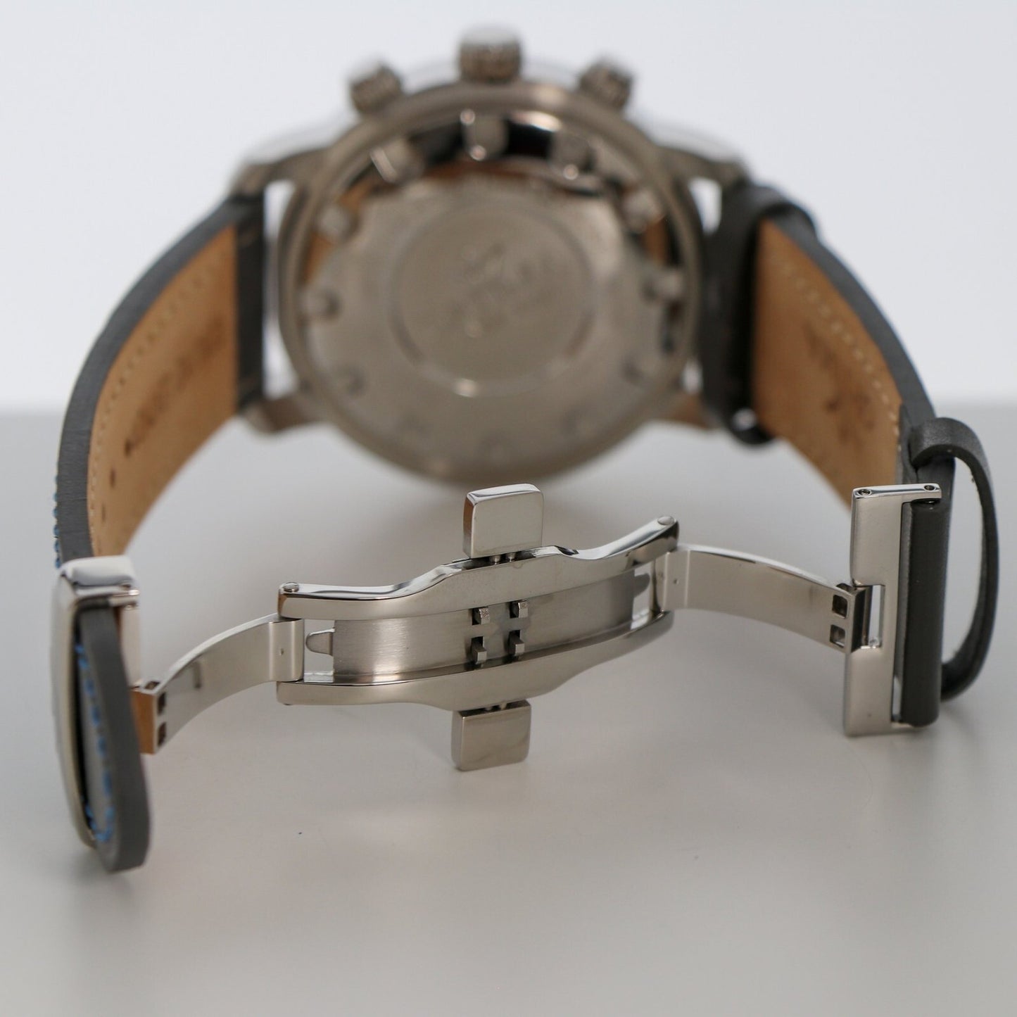 Optima • 45mm Swiss Chronograph • Date SubDay • WR 3ATM • OSC399-SL-1