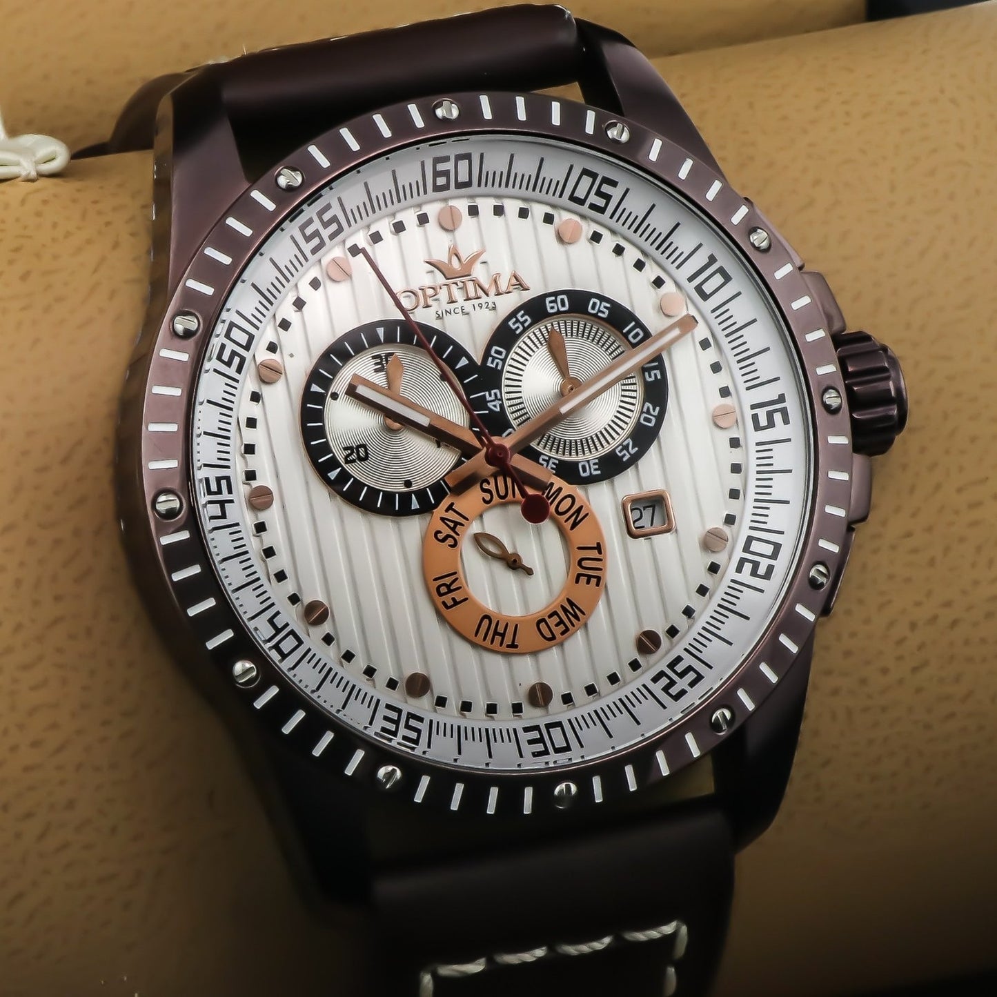 Optima • Swiss Chronograph Watch • Stainless Steel • Quartz • 45mm • OSC281