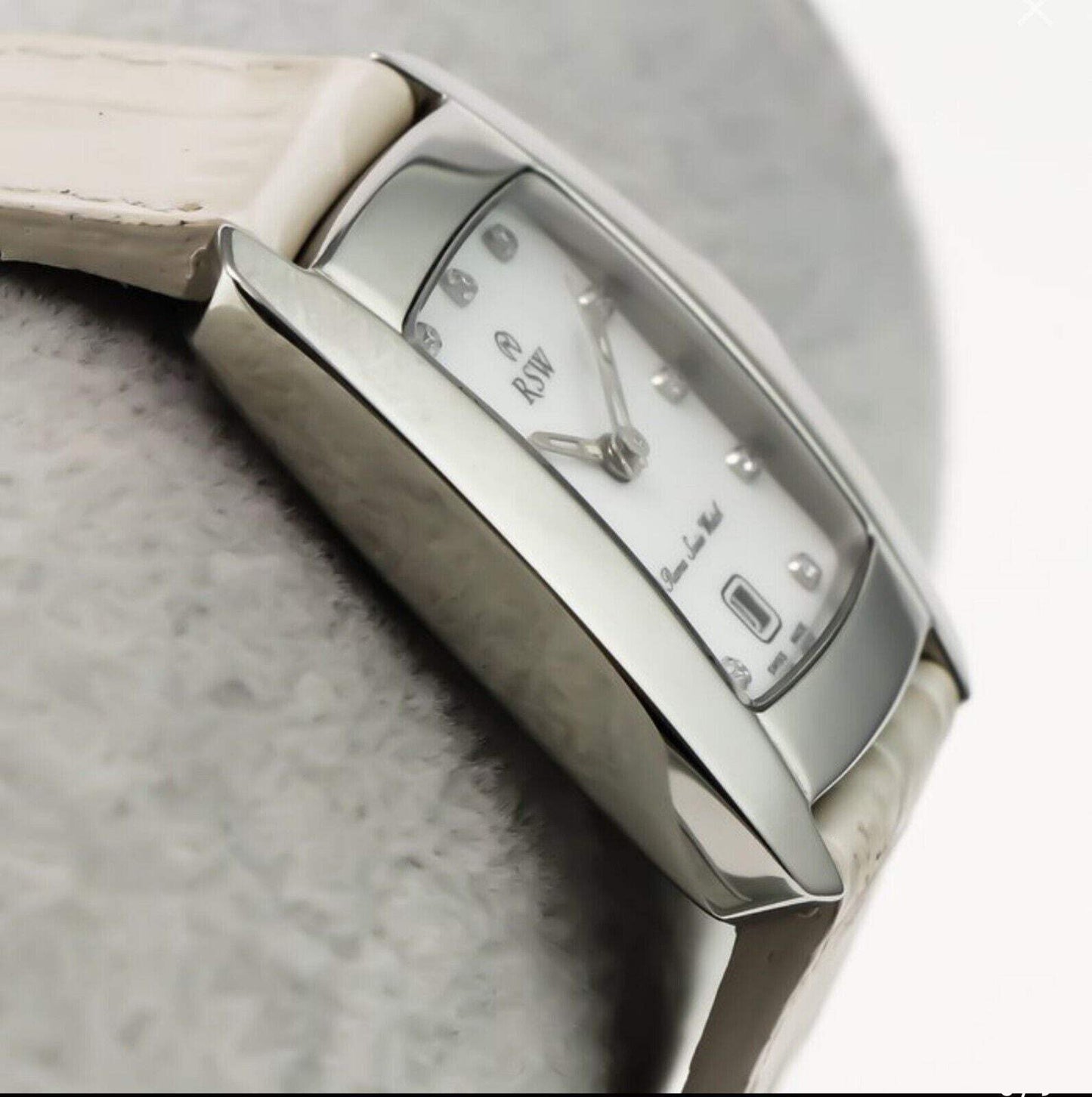 RSW • Vintage NOS • Swiss Women's Watch • 26.85mm • RSW6200-SL-7 • Sapphire