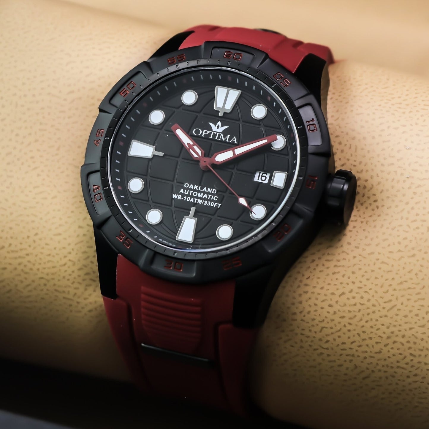 Optima • OAKLAND Swiss Watch • Stainless Steel • 43.35mm • Automatic • 10ATM